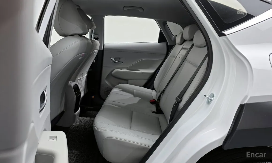 Фото 12 - Hyundai Kona