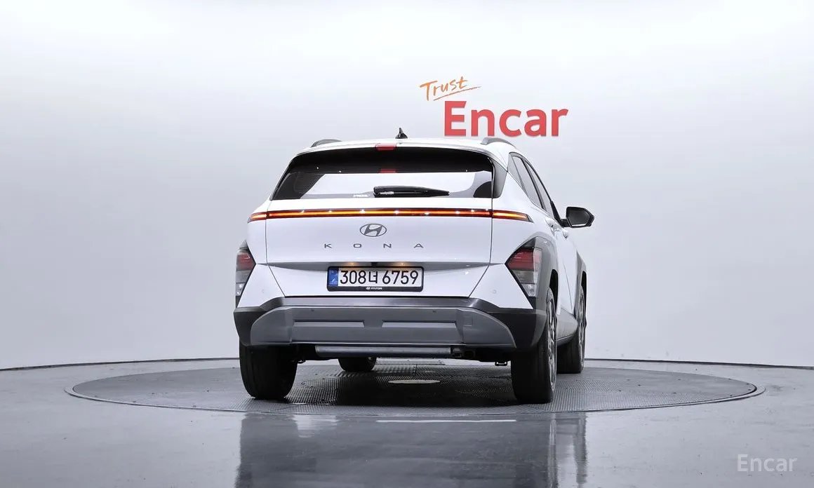 Фото 4 - Hyundai Kona