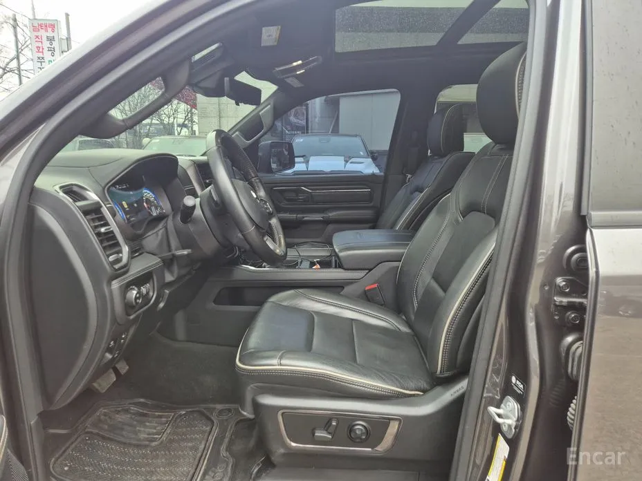 Фото 10 - Dodge Ram Pickup