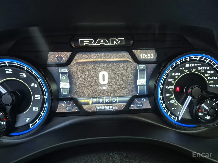 Фото 13 - Dodge Ram Pickup