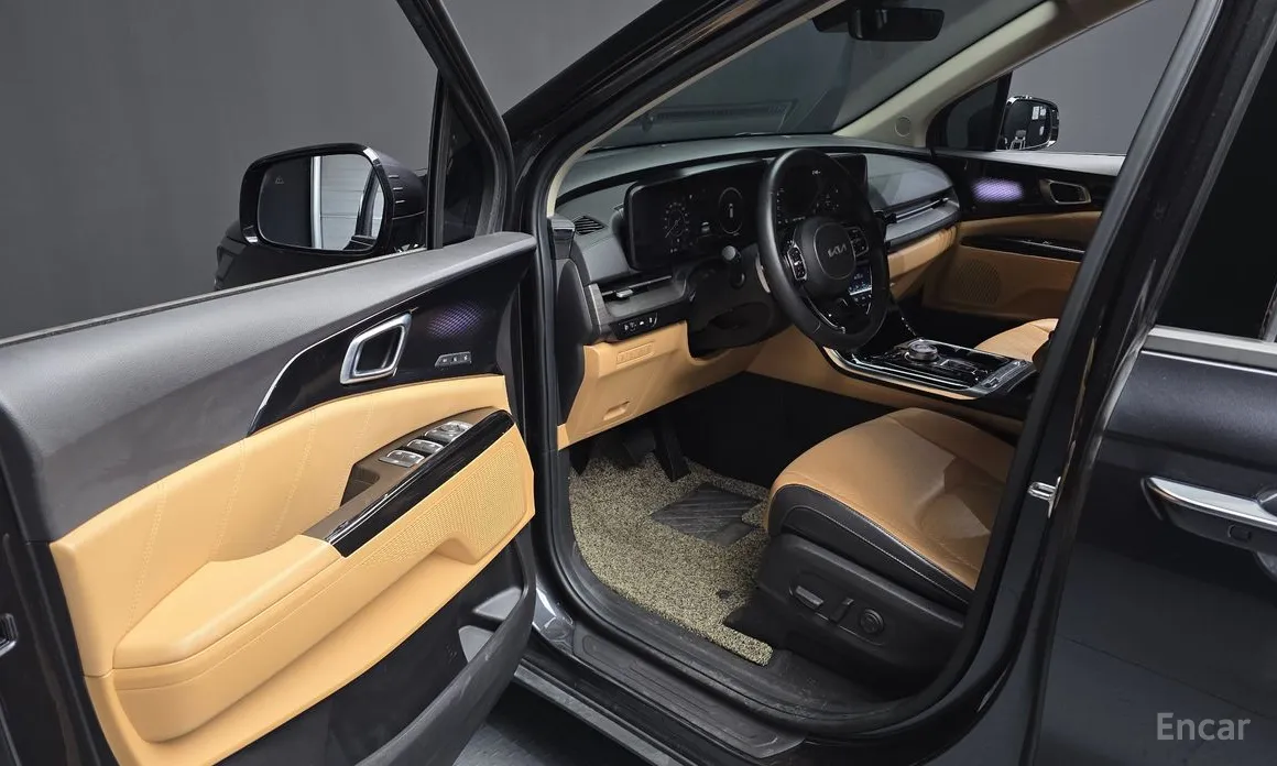 Фото 10 - Kia Carnival