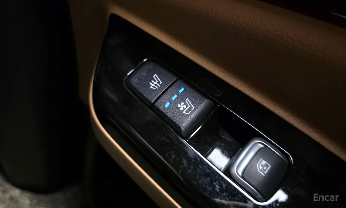 Фото 19 - Kia Carnival