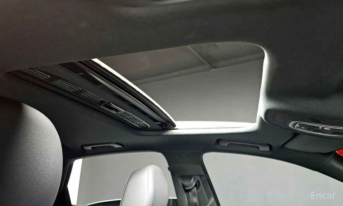 Фото 19 - Audi A4