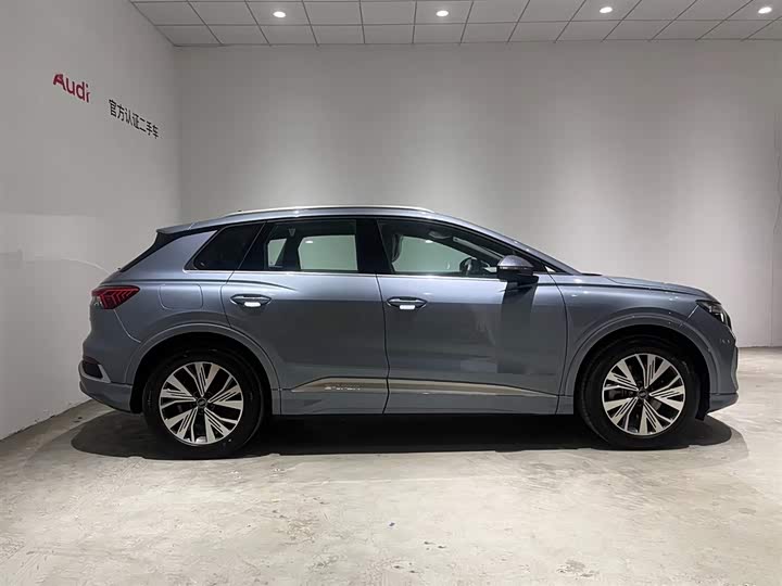 Фото 4 - Audi Q4 e-tron