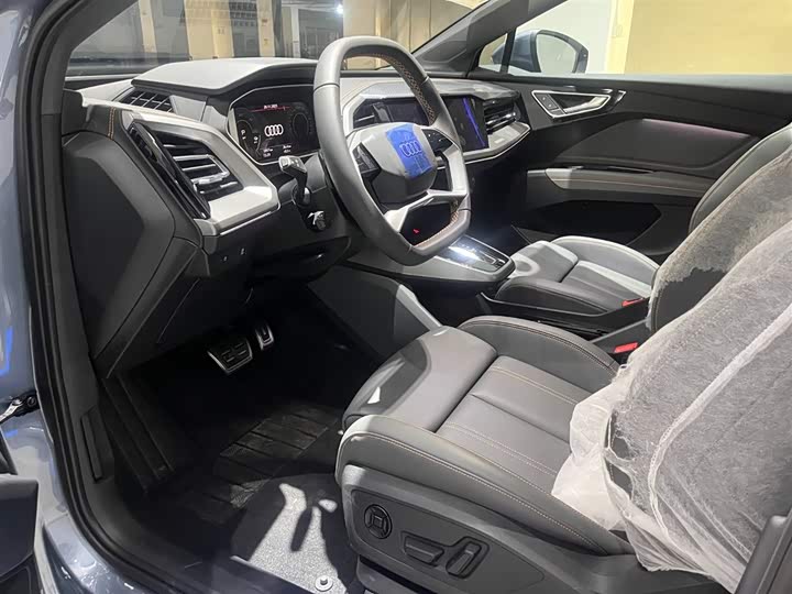 Фото 7 - Audi Q4 e-tron