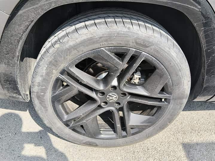 Photo 6 - Volkswagen Teramont Pro