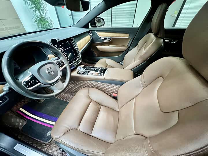 Фото 4 - Volvo S90 Hybrid