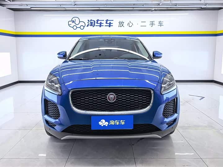 Фото 2 - Jaguar E-Pace