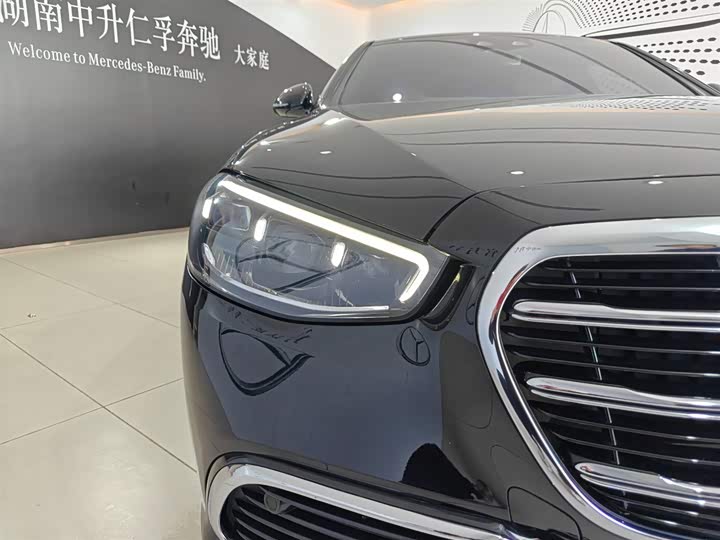 Фото 2 - Mercedes-Benz S-Class Hybrid