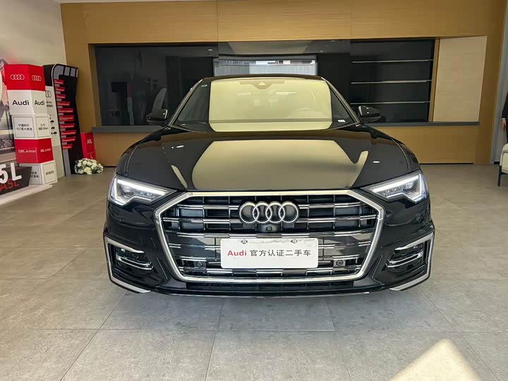 Фото 2 - Audi A6L