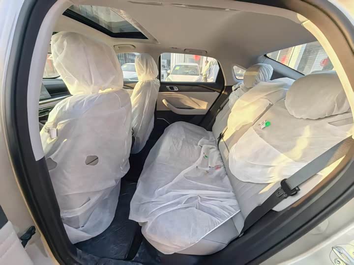 Фото 4 - Geely Galaxy Starshine 6