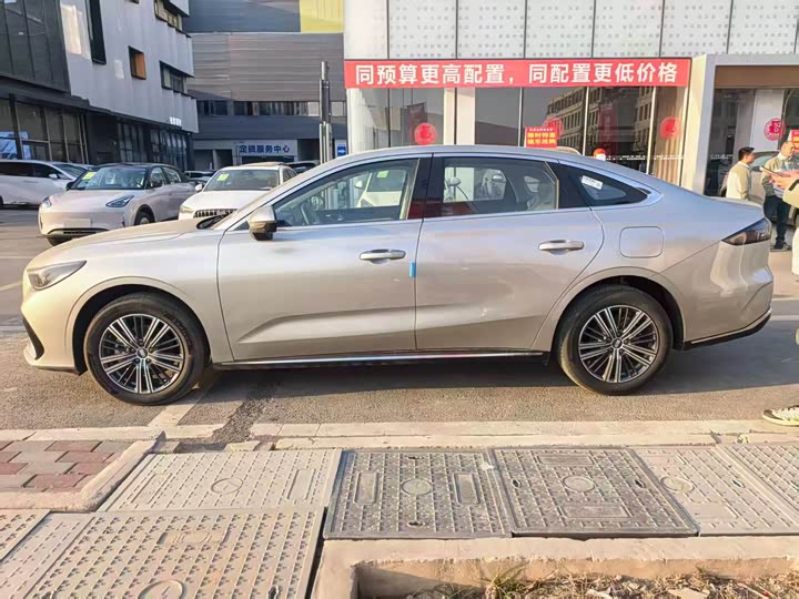 Фото 8 - Geely Galaxy Starshine 6