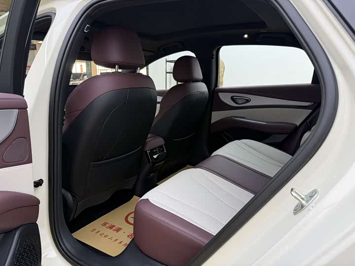 Photo 6 - BYD Seal 07 DM-i Hybrid