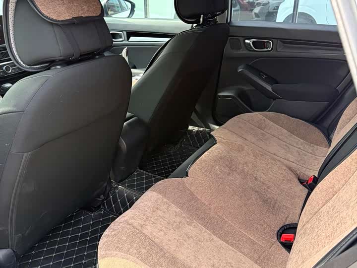 Фото 7 - Honda Civic