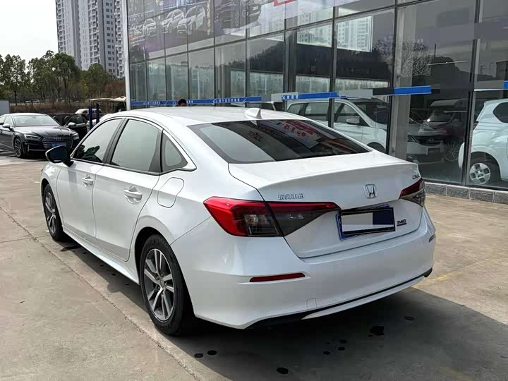 Фото 9 - Honda Civic