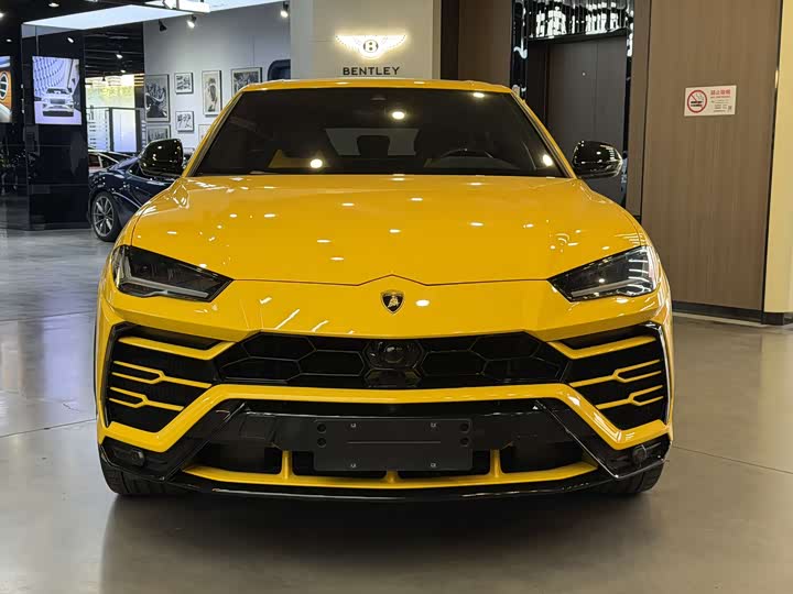 Фото 4 - Lamborghini Urus