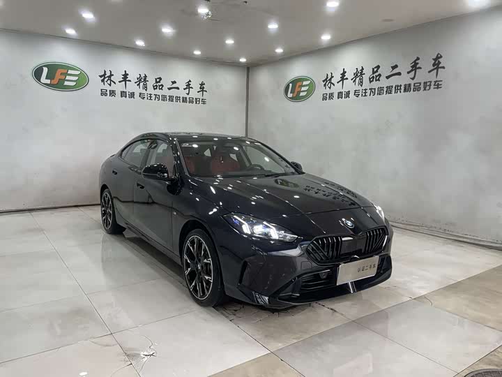 Photo 3 - BMW 2 Series