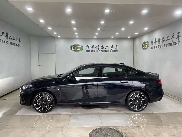 Photo 4 - BMW 2 Series