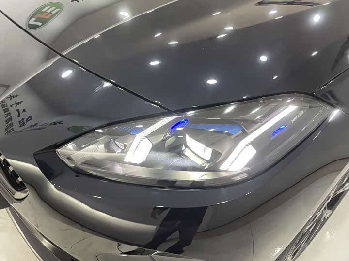 Photo 8 - BMW 2 Series