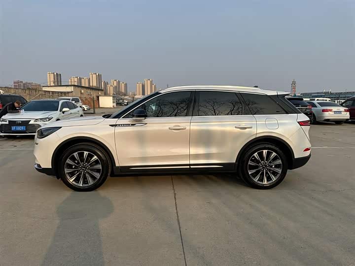 Фото 7 - Lincoln Corsair