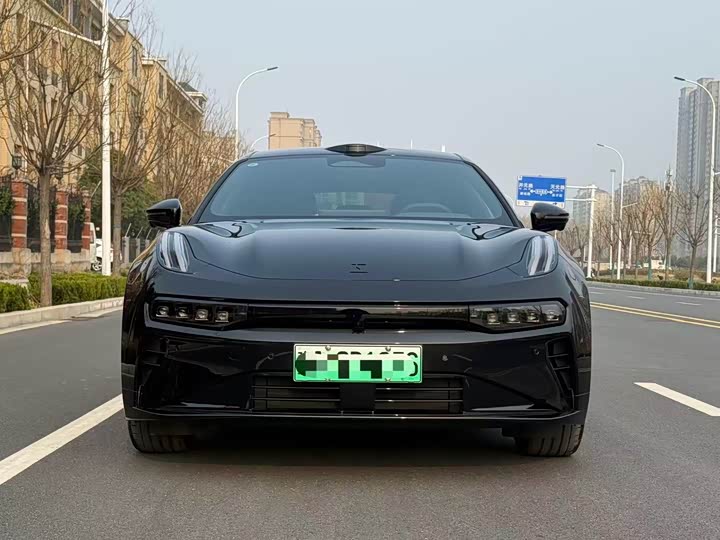 Фото 2 - Zeekr 001