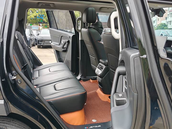 Фото 8 - Jetour Freedom