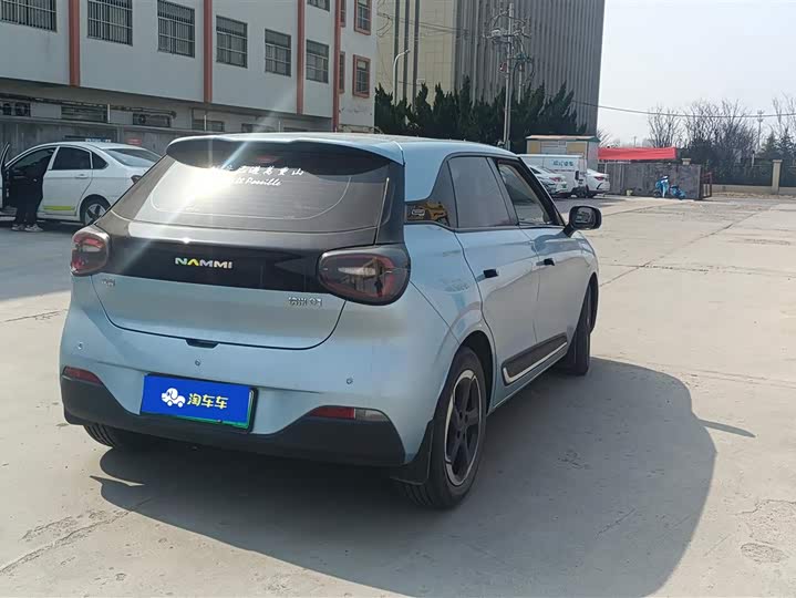 Фото 3 - Dongfeng Yipai 01