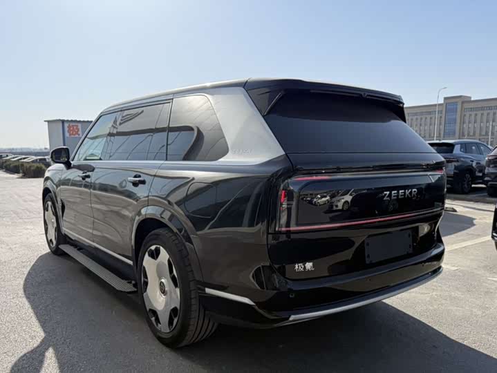 Фото 9 - Zeekr 9X