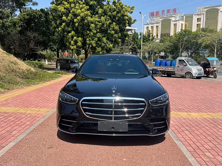 Photo 2 - Mercedes-Benz S-Class