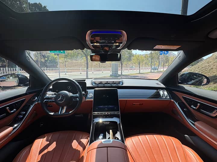 Photo 6 - Mercedes-Benz S-Class