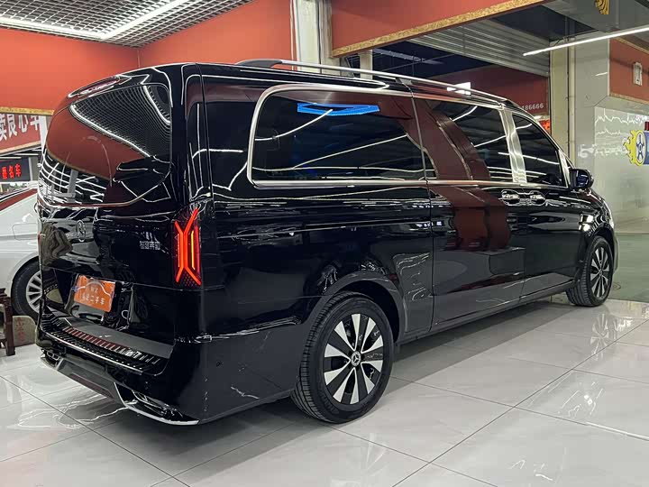 Фото 9 - Mercedes-Benz Vito