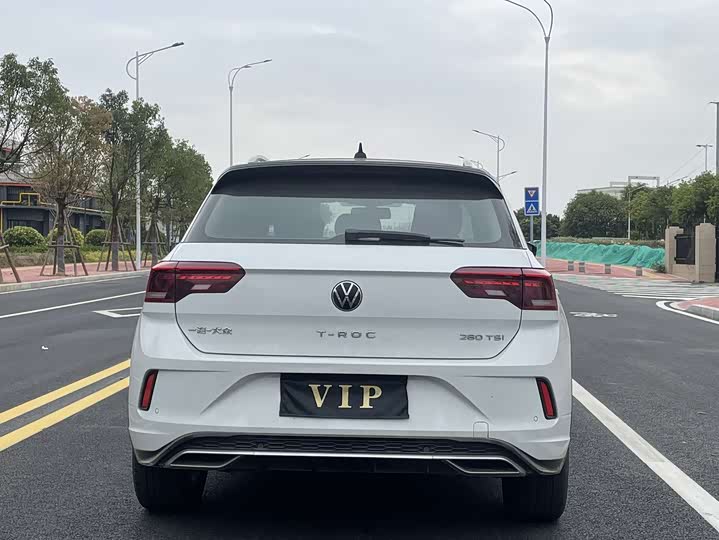 Фото 8 - Volkswagen T-Roc