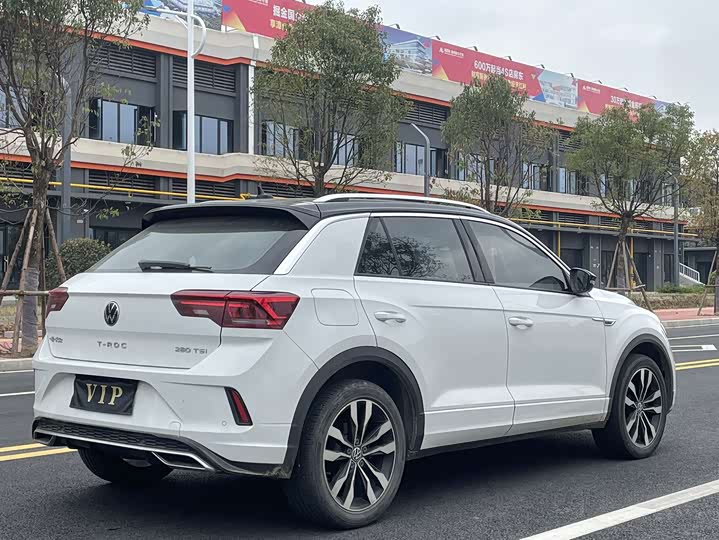 Фото 9 - Volkswagen T-Roc