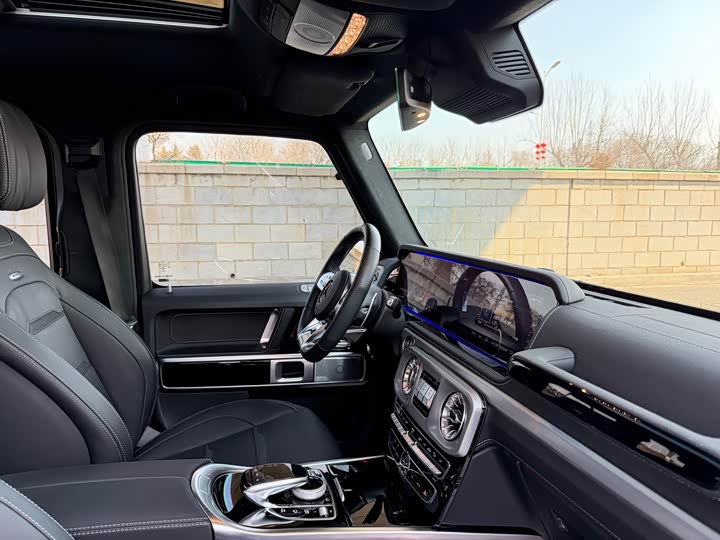 Фото 9 - Mercedes-Benz G-Class AMG