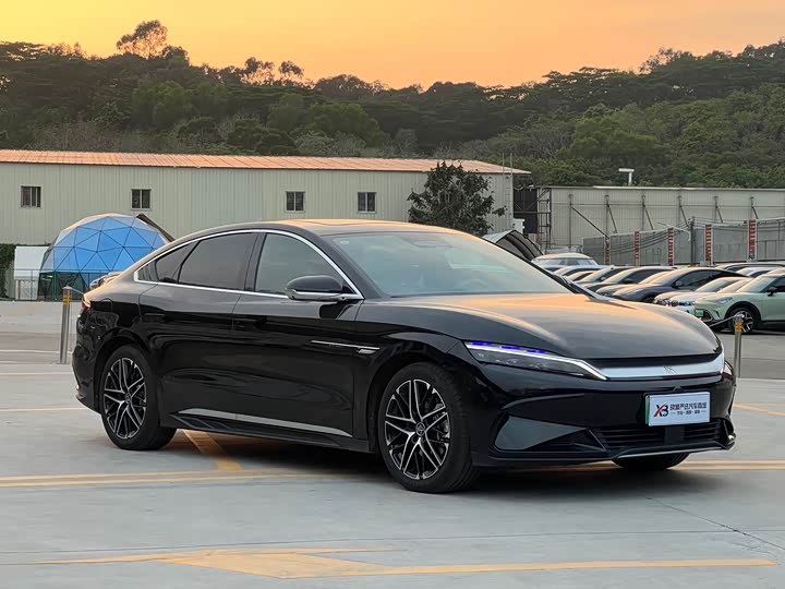 Фото 2 - BYD Han