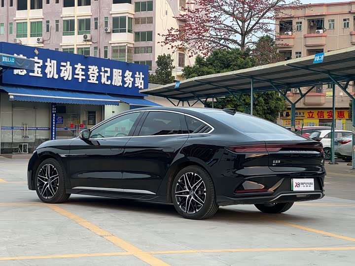 Фото 5 - BYD Han