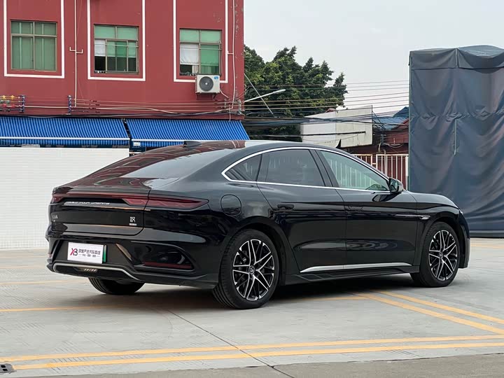 Фото 7 - BYD Han