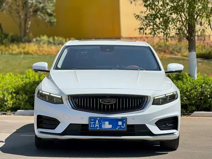 Фото 2 - Geely Preface