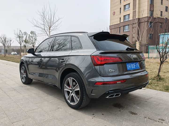 Фото 4 - Audi Q5L