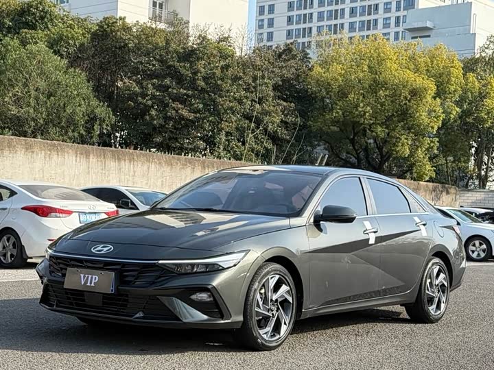 Фото 1 - Hyundai Elantra N line