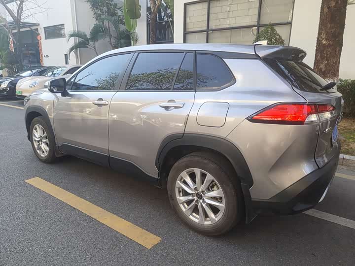 Фото 6 - Toyota Corolla Cross