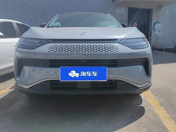 Photo 2 - Leapmotor C11