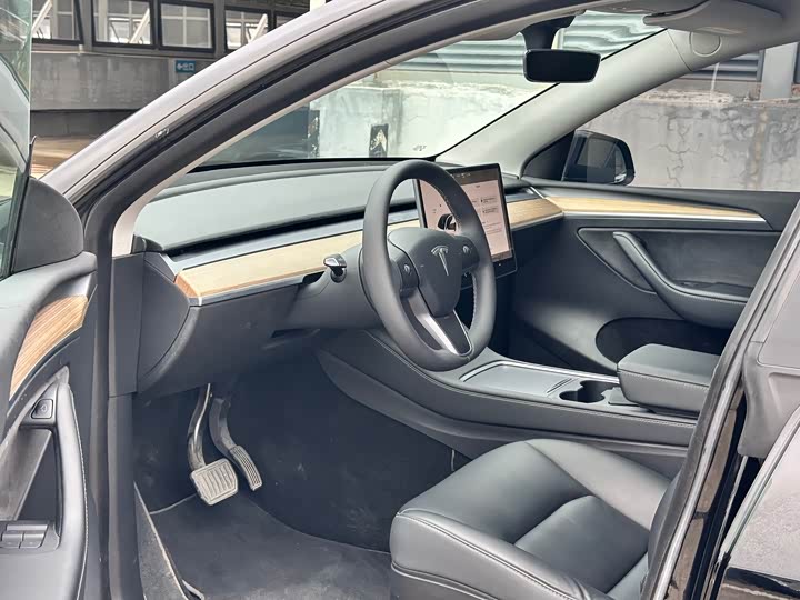 Фото 5 - Tesla Model Y