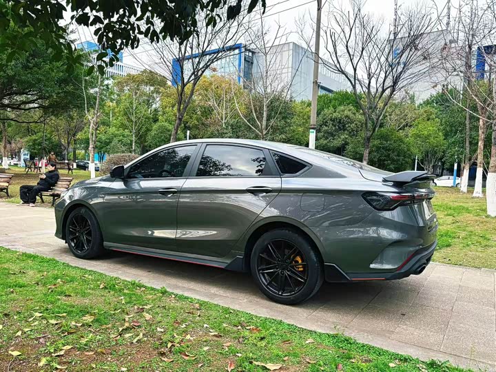 Фото 6 - Geely Binrui