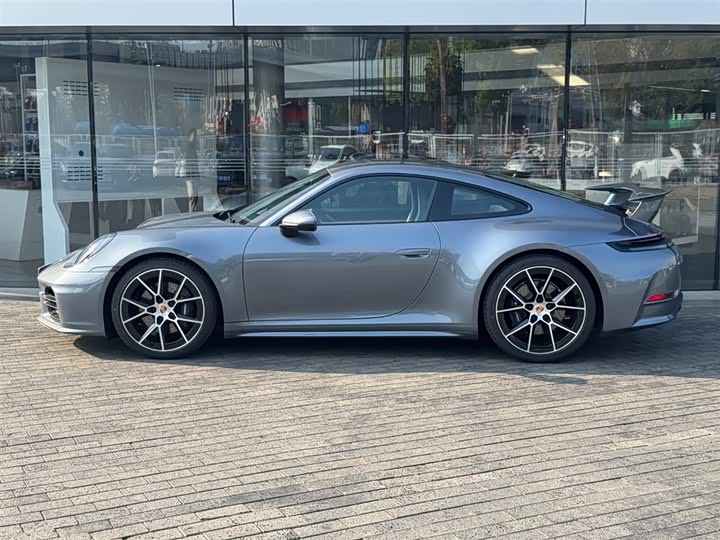 Photo 2 - Porsche 911