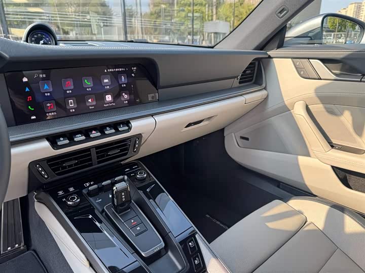 Photo 8 - Porsche 911