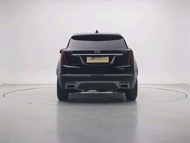 Фото 3 - Cadillac XT5