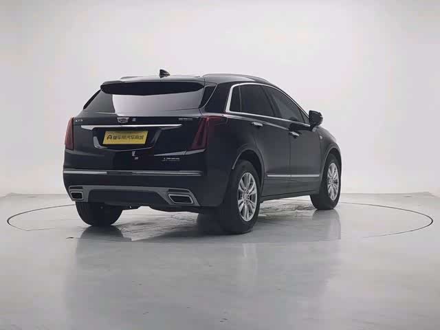 Фото 7 - Cadillac XT5