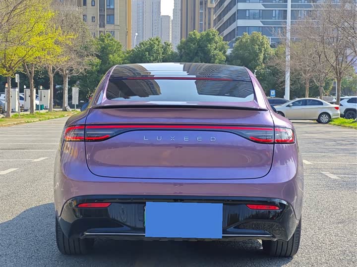 Фото 8 - Luxeed R7