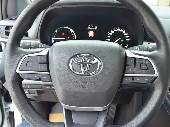 Фото 7 - Toyota Granvia